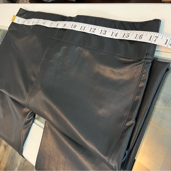 Show Me Your MuMu Women's XL Nashville Pull On Faux Leather Flare Pant High Rise - Picture 8 of 14